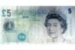 Graham Davies in court after using counterfeit £5